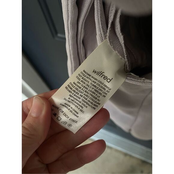 Wilfred NWT New Ecoulement in Lilac Fog Romper, Open Back, Sz 4, MSRP $138 - Picture 5 of 11